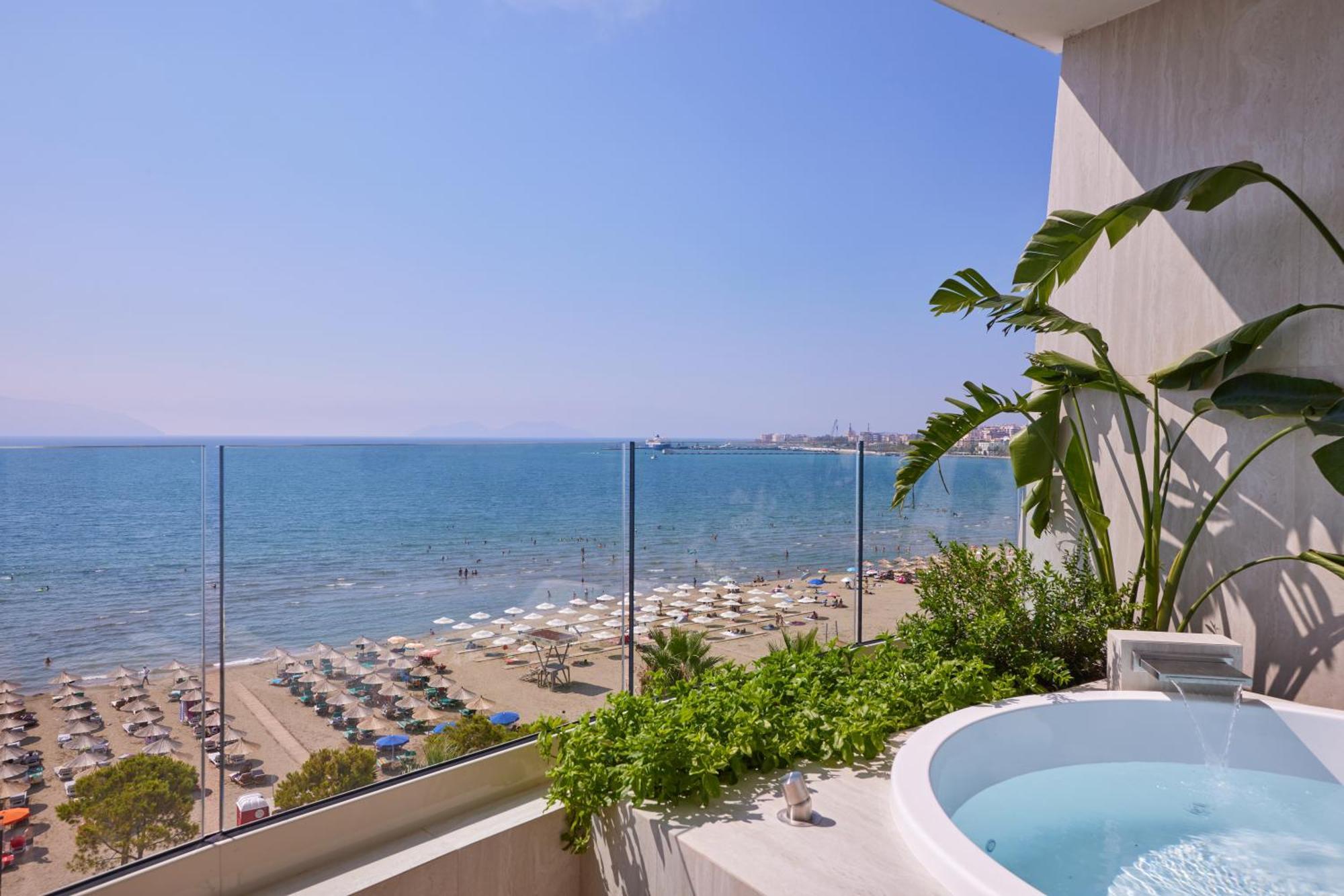 Valis Luxury Hotel Vlorë 외부 사진