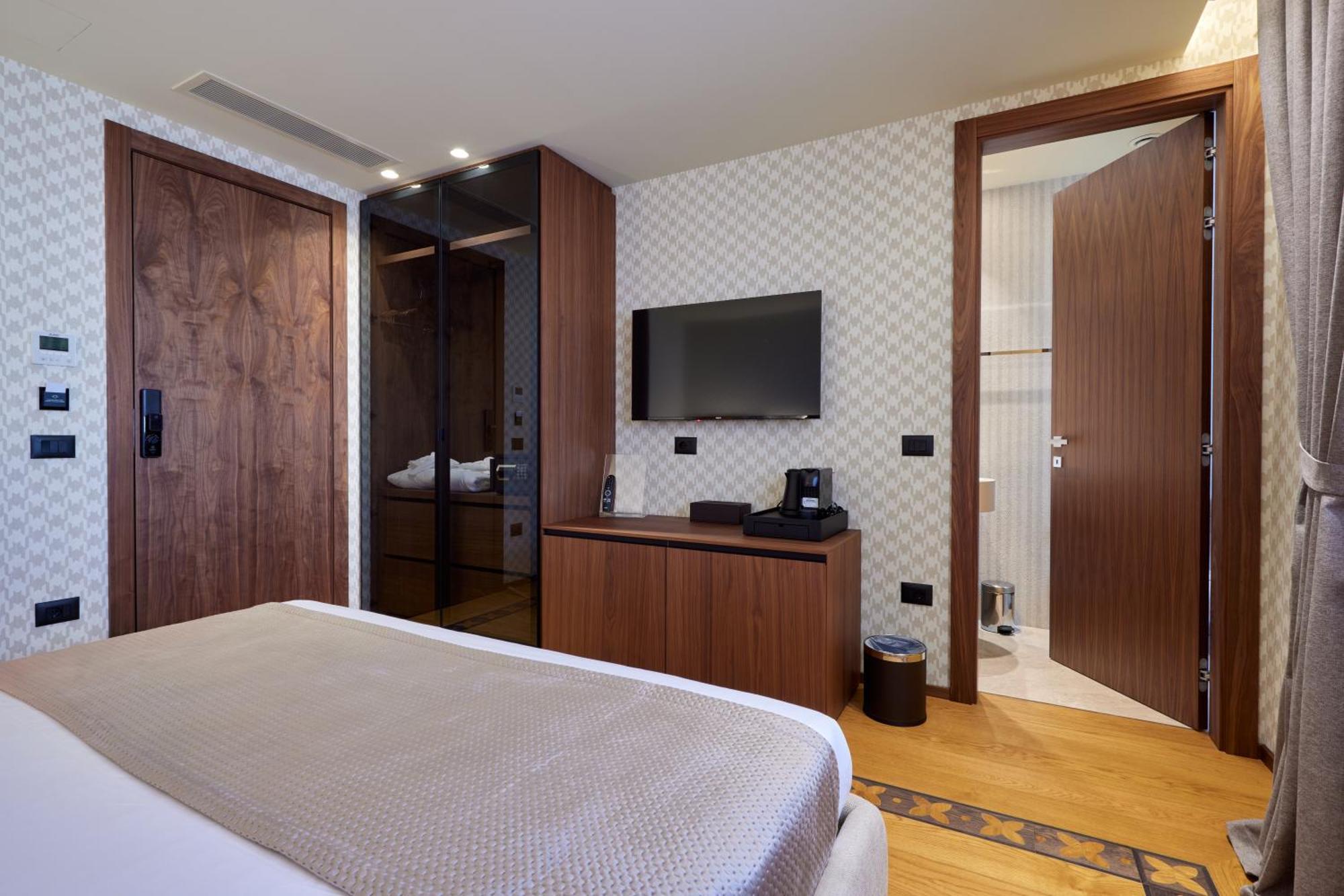 Valis Luxury Hotel Vlorë 객실 사진
